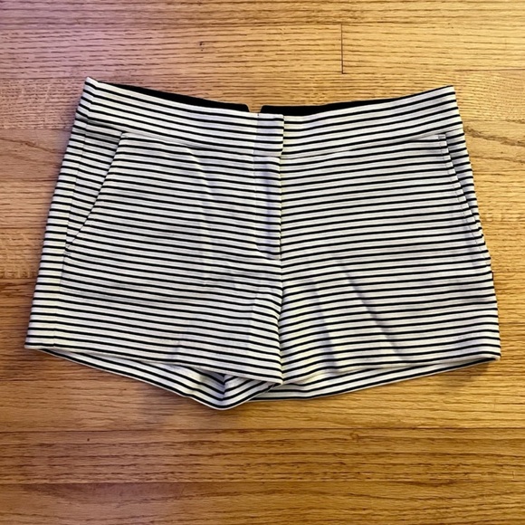 BCBGMaxAzria PIA Black White Striped Mid Rise Soft Ribbed Dress Shorts - Picture 3 of 8